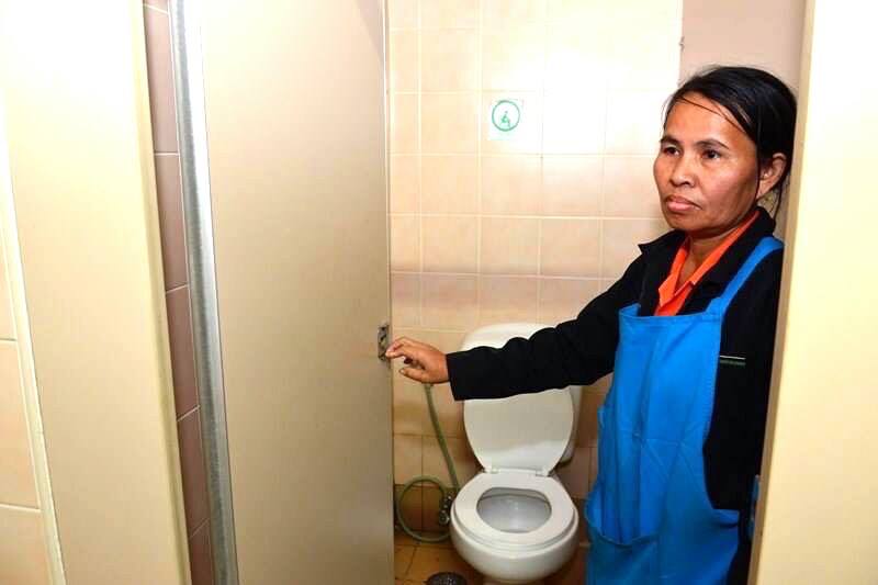 Toilet thai