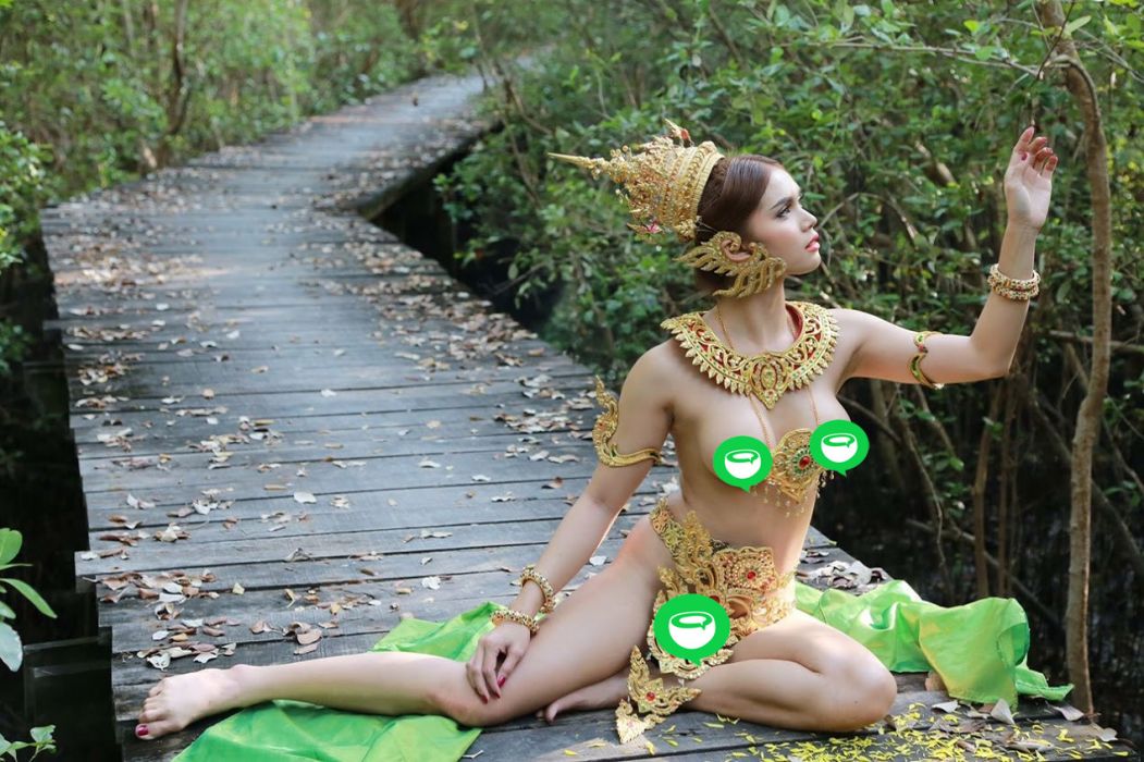 Naked Bali Girls.