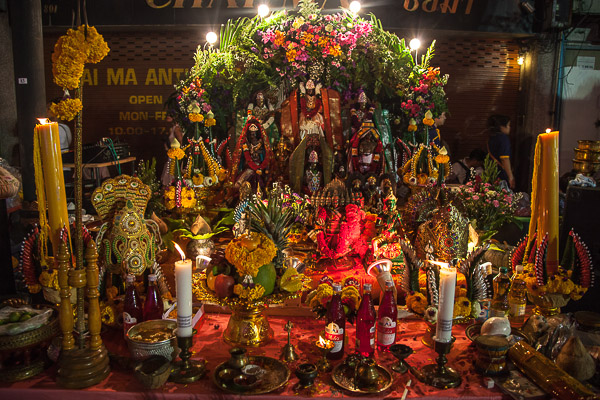 Bangkok celebrates Hindu Navratri festival on lower Sathon Road