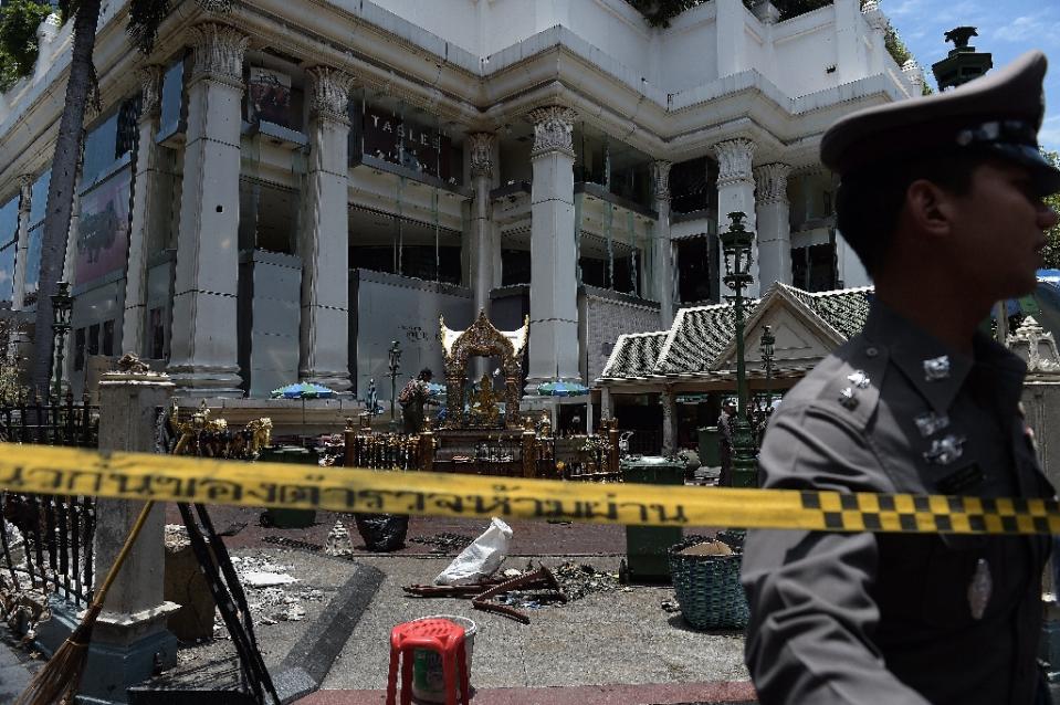 On the day after, the Erawan Shrine was cordoned off one day after a bomb tore through it, killing 20 people, on Aug. 17, 2015. Photo: AFP