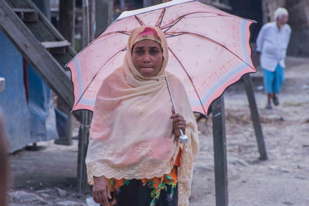 rohingya woman in aung mingalar quarter