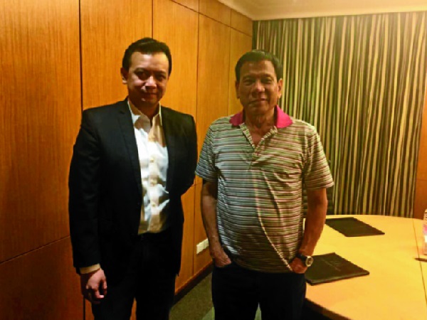 Sen. Antonio Trillanes IV and Davao City Mayor Rodrigo Duterte FILE PHOTO