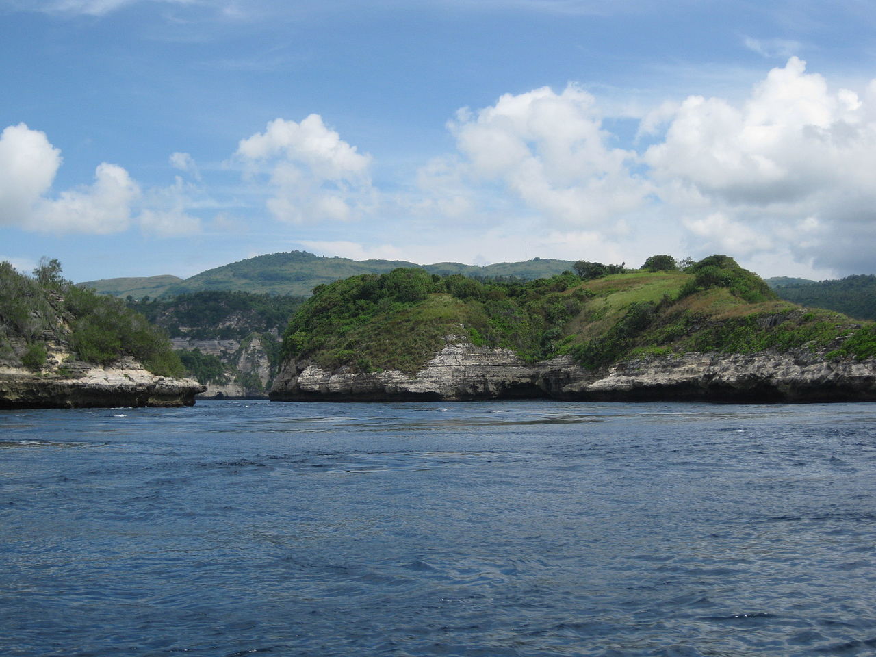 Nusa Penida, a small island off the southeast coast of Bali. Photo: Wikimedia Commons