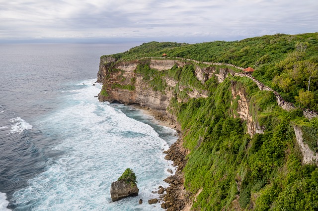 Bali in all its gorgeous cliff-top glory. Photo: Pixabay
