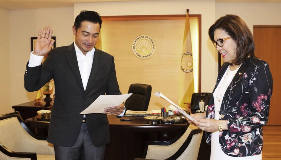 Cesar Montano takes his oath as Tourism Promotions Board COO on December 2016. Handout photo
