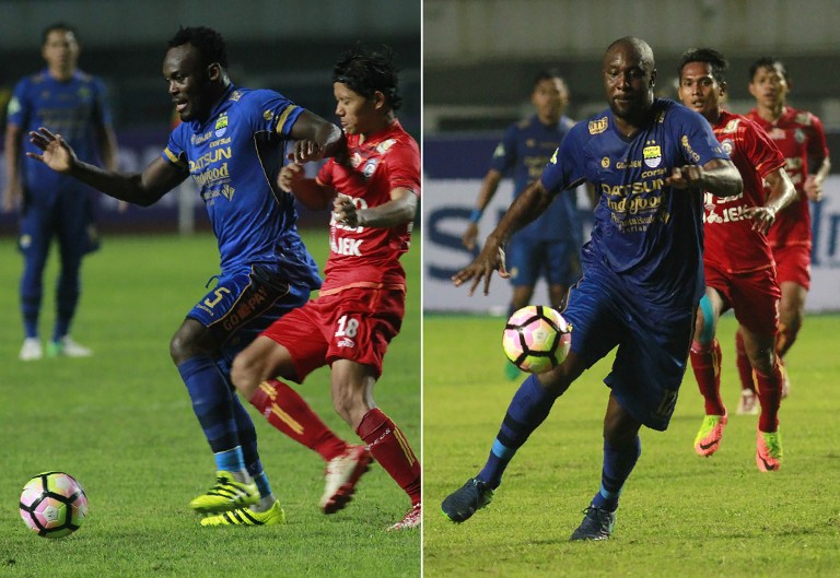 This combo photograph created on April 18, 2017 shows Bandung soccer club players Michael Essien (L) and Carlton Cole (R) during a Liga 1 football match at GBLA stadium in Bandung, West Java province on April 15, 2017. Photo: AFP  / TIMUR MATAHARI