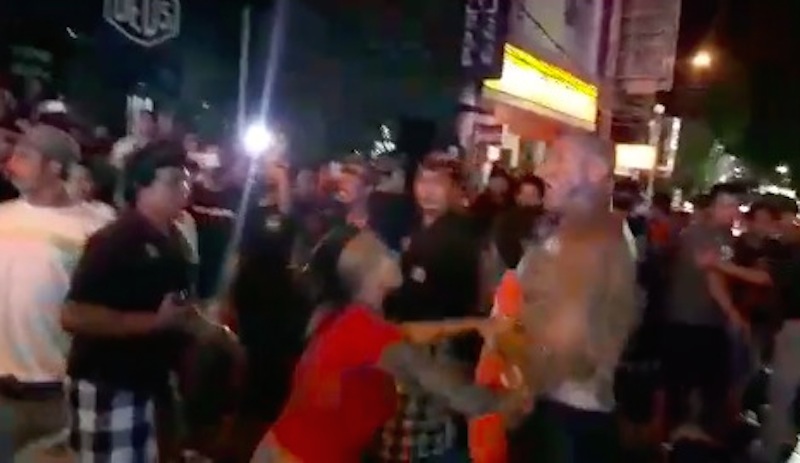 A screenshot of a video quickly going viral in Bali of a street brawl on Jl. Legian. 