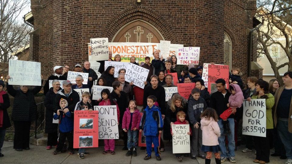 Congregants at the Reformed Church of Highland Park protesting the deportation of four Indonesian members of their congregation.  Photo: Reformed Church of Highland Park / Facebook