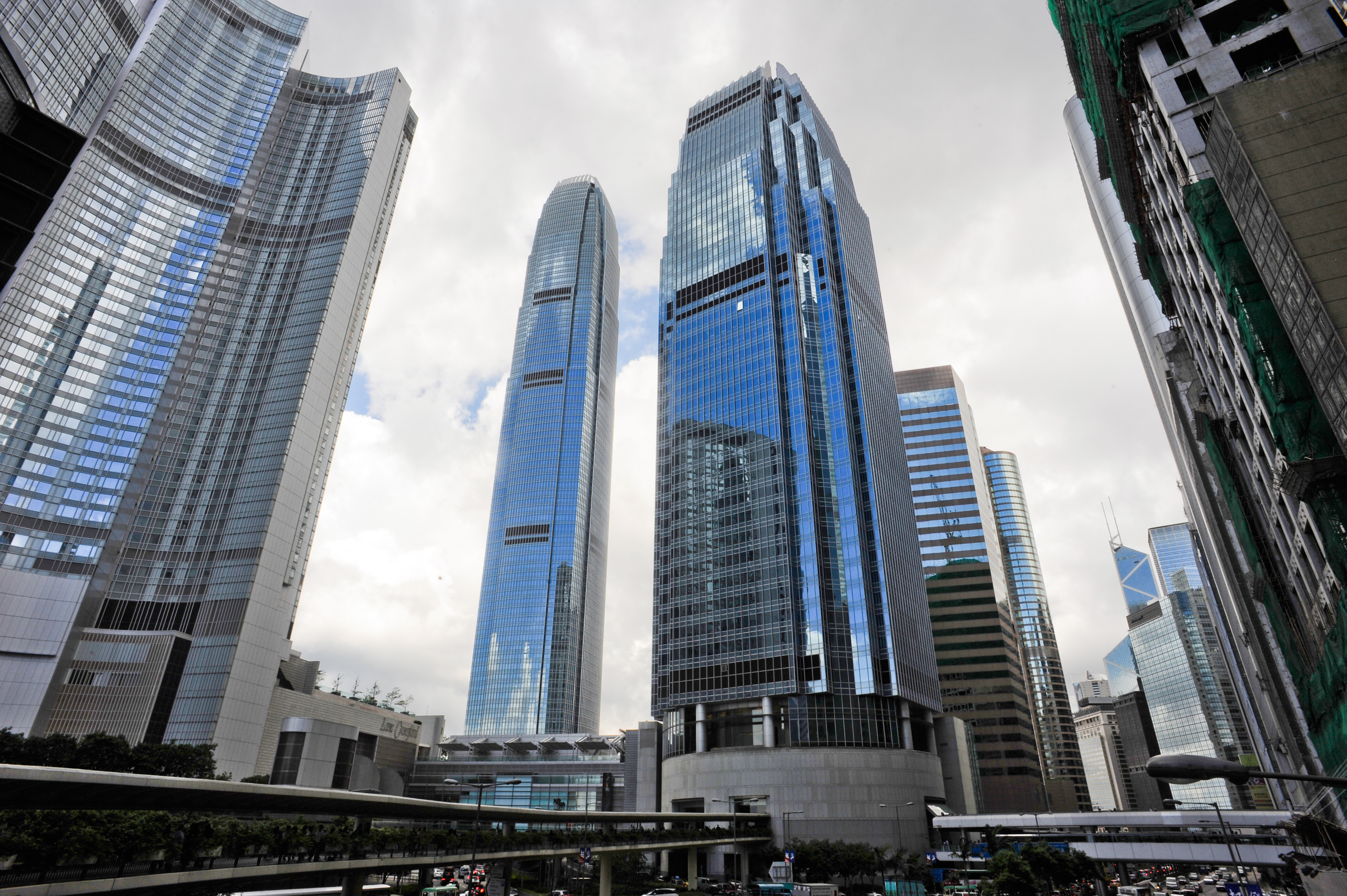 Finance Street, Central, Hong Kong Island, North of Hong Kong Island. Photo by Mstyslav Chernov via WikiCommons
