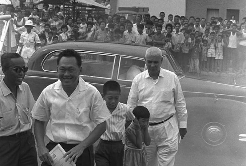 Lee Kuan Yew, at the opening of Queenstown Polyclinic, with his daughter, Lee Wei Ling and son, Lee Hsien Loong in 1960. Photo: My Queenstown / Facebook