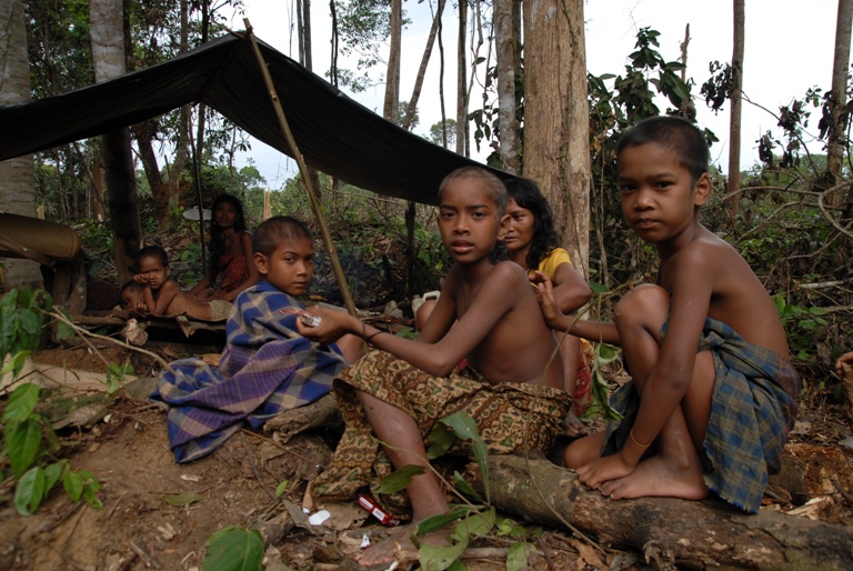 Orang Rimba children in the Jambi province. Photo: KKI Warsi