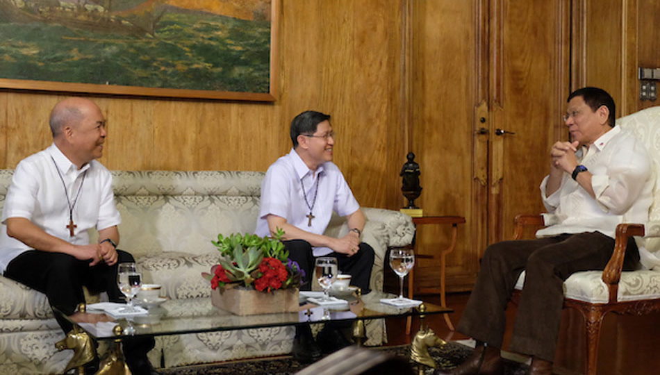 Davao Archbishop Romulo Valles (left) seen here with Cardinal Luis Antonio Tagle during a visit with President Rodrigo Duterte at the Study Room of Malacañang on July 19, 2016. PHOTO: Kiwi Bulaclac, Malacañang Photo