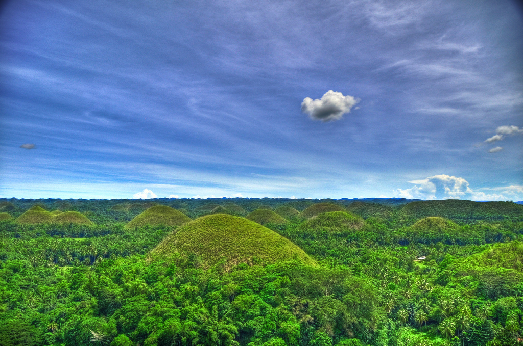 Photo: Chocolate Hills, Bohol / mendhak Flickr