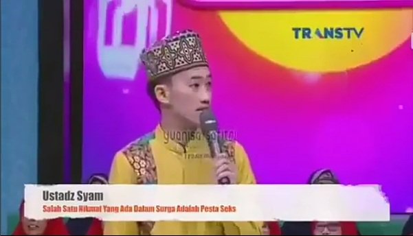 Indonesian celebrity cleric Ustadz Syam during his controversial sermon. Photo: Video screengrab