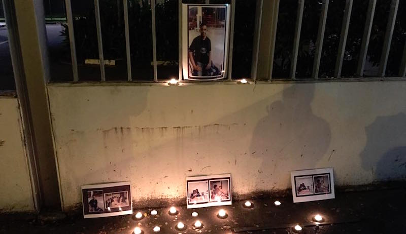 The vigil outside Changi Prison held for Prabagaran Srivijayan. Photo: Kirsten Han/Facebook