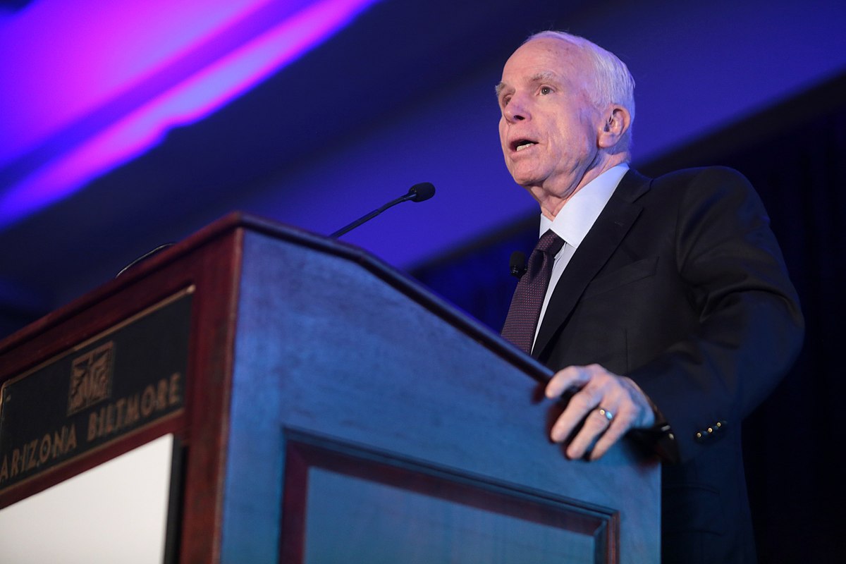 US Senator John McCain speaks at the 2016 Arizona Manufacturing Summit. Photo: Gage Skidmore