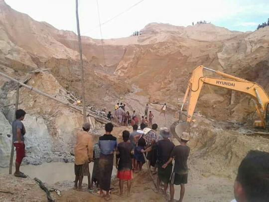 The aftermath of the landslide in Homalin. Photo: Uru Region Namtaw Youth Group