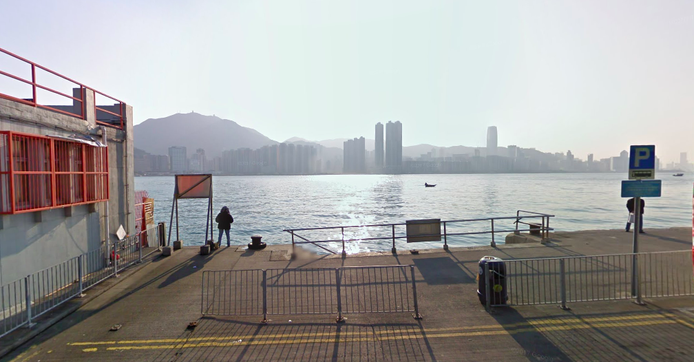Sam Ka Tsuen ferry pier in Yau Tong, where the man threatened to jump off this morning. Photo via Google Maps.