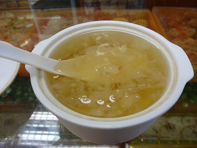A hot bowl of bird’s nest soup in Malaysia. Photo: Wikimedia Commons
