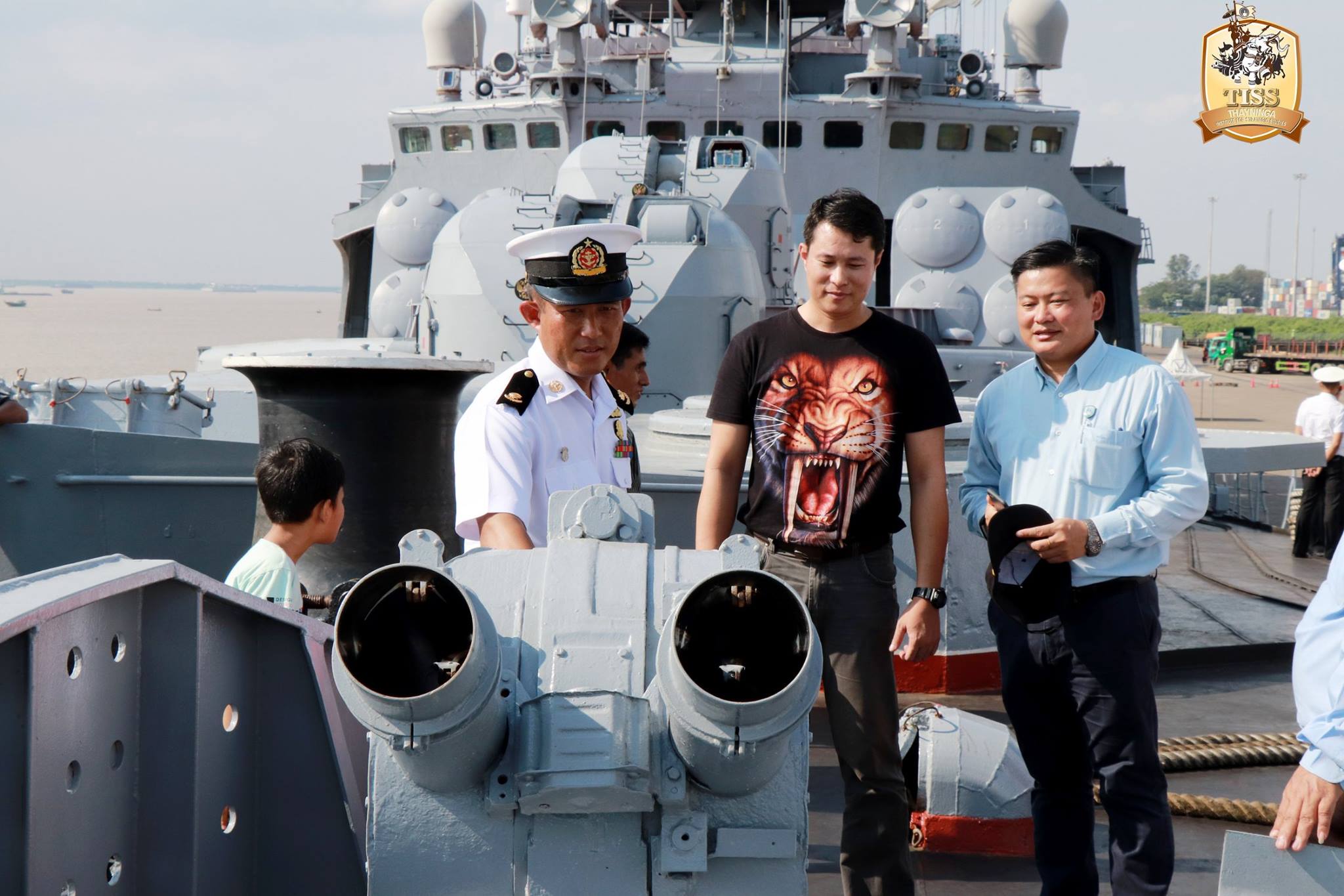 Yangon residents visit the Russian destroyer on Dec. 9, 2017. Photo: Thayninga Institute for Strategic Studies