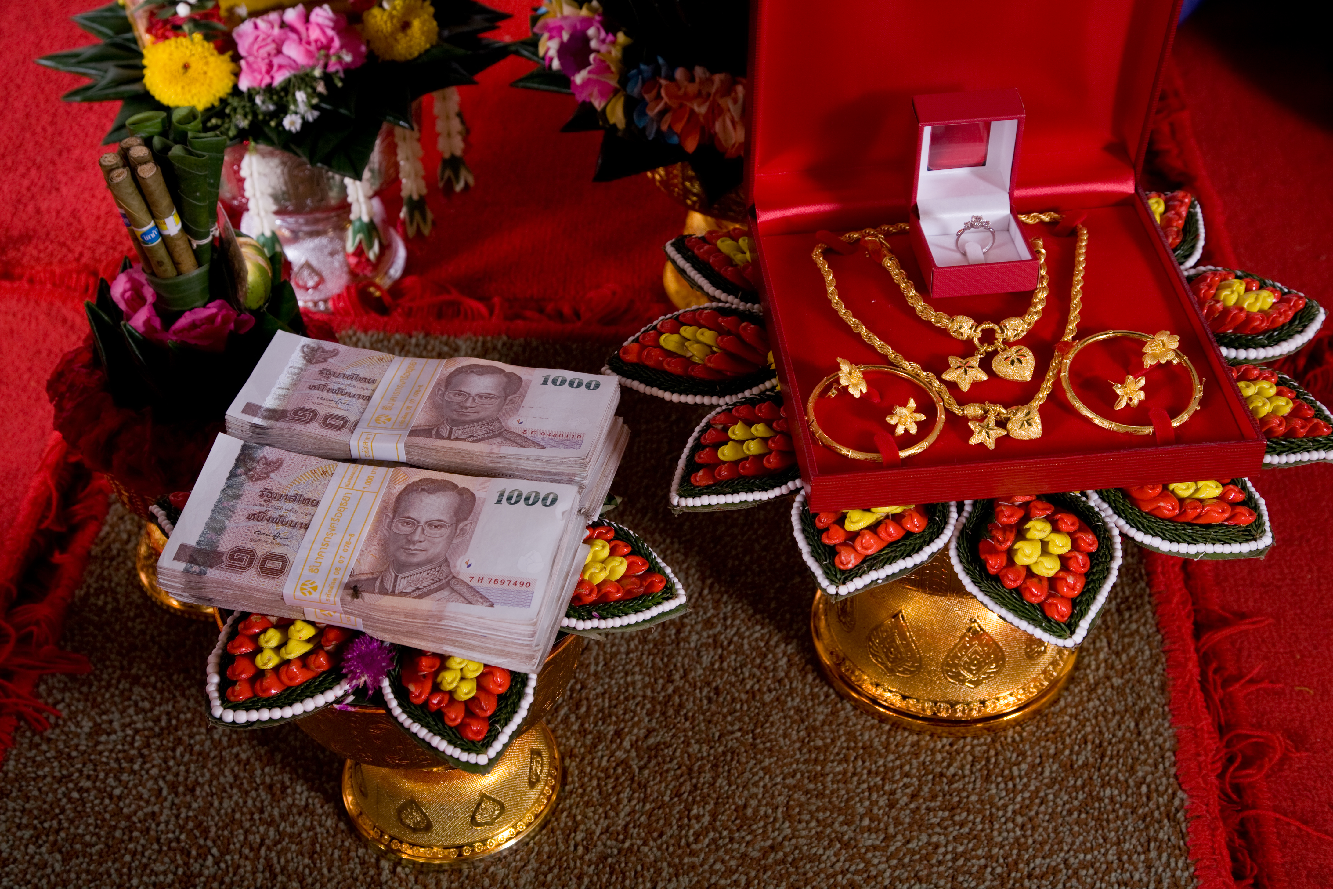 The “sin sod” or dowry is a longstanding Thai custom. Photo: Wikimedia Commons