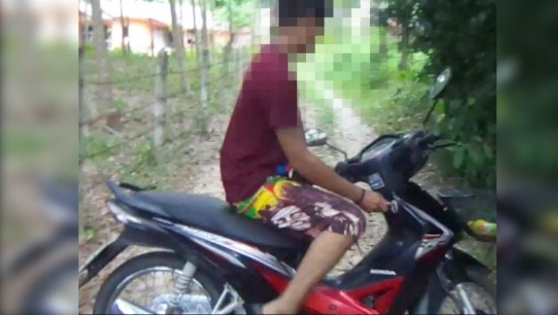 The suspect was caught on video quickly fleeing the scene on Dec. 30, 2017. Photo: The Phuket News