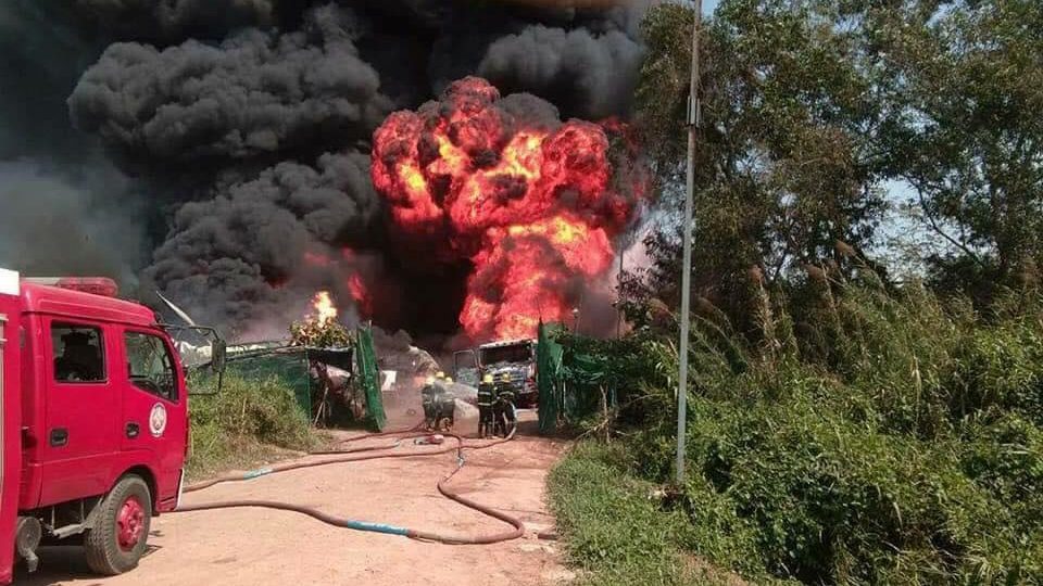 This fire in an industrial zone near Yangon’s Pann Hlaing Bridge was one of at least seven fires that afflicted the city on Feb. 23, 2018. Photo: Myanmar Fire Services Department