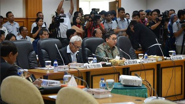Fadli Zon and other members of House Commission II on Jan 11. Photo: @DPR_RI / Instagram