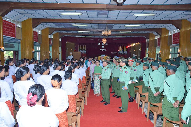 Myanmar’s commander-in-chief, Senior General Min Aung Hlaing, meets with Tatmadaw officials, privates, and their family members in Putao on March 19, 2018. File Photo: DVB