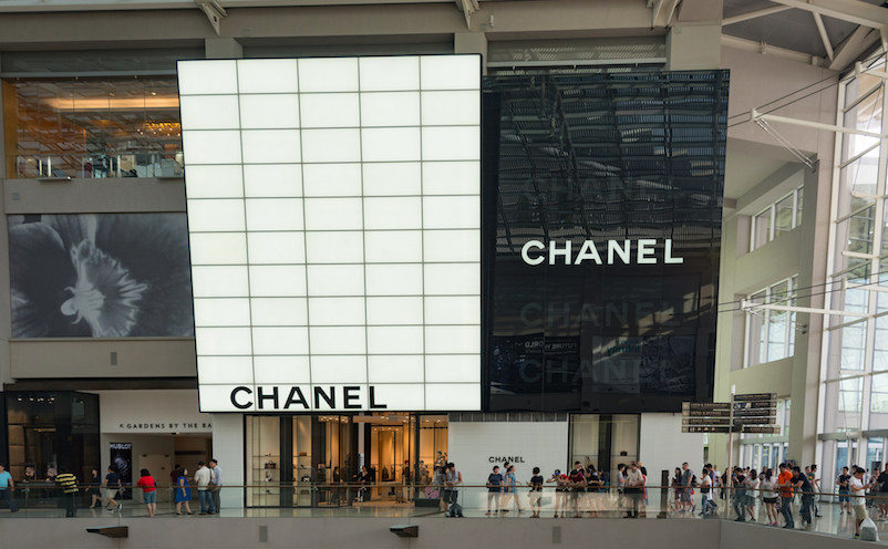 There’s a 6-star toilet near the Chanel store at MBS, if you want to go for a personal test run. Photo: xiquinhosilva / Flickr