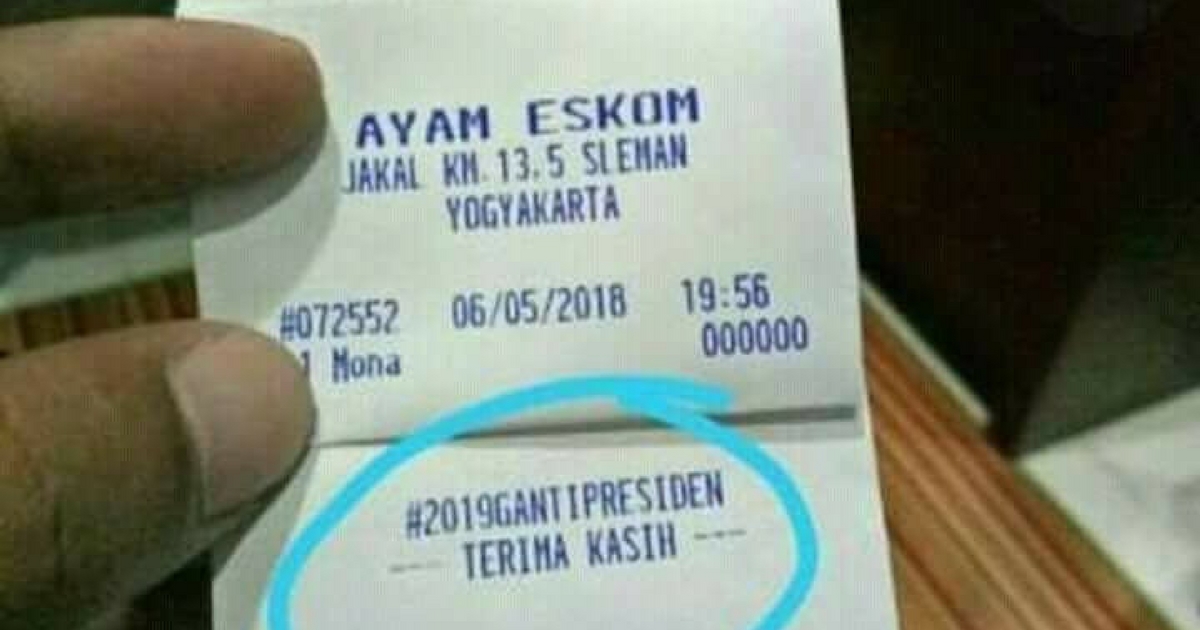A photo of a receipt from an Ayam Gebre Eskom outlet in Yogyakarta that has gone viral on social media for containing the political message #2019GantiPresiden. The fried chicken chain’s management has apologized for the message via their Twitter account and said the employee responsible for it will be  fired.