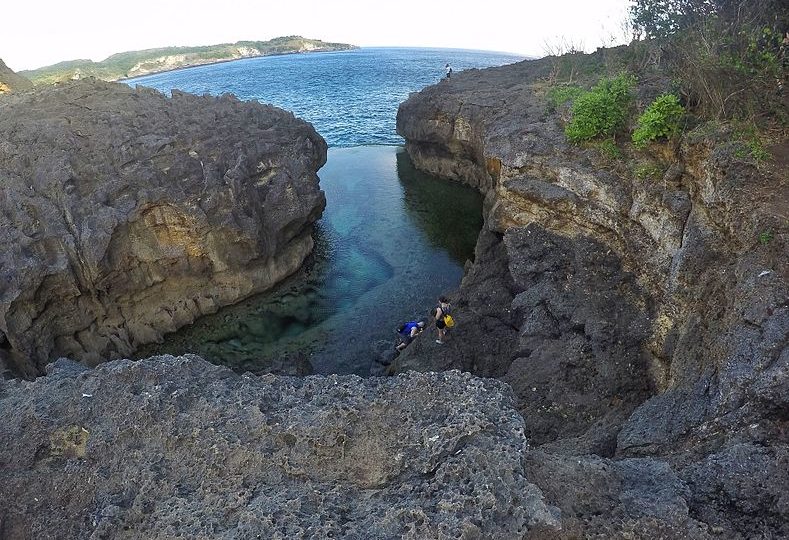 Angel’s Billabong at Nusa Penida on a much calmer day. Photo: Wikimedia Commons