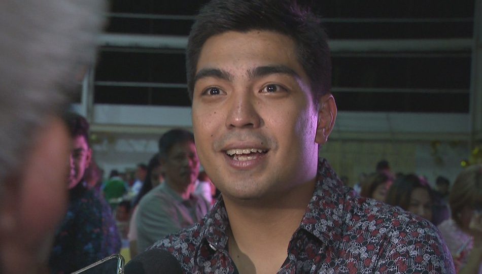 Jolo Revilla attended a basketball game where his hometown’s team played, and ended up making an unforgettable gaffe. Photo via ABS-CBN. 