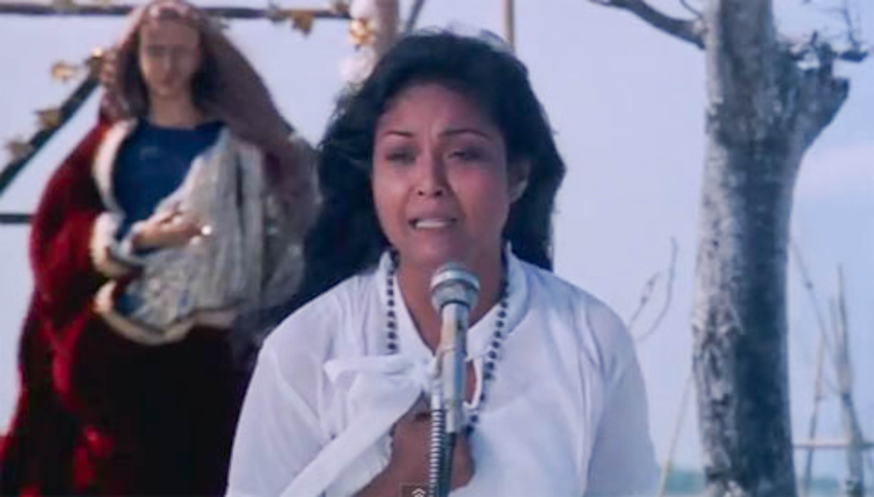 Nora Aunor in a scene from Himala. (Photo: Courtesy of Experimental Cinema of the Philippines) 