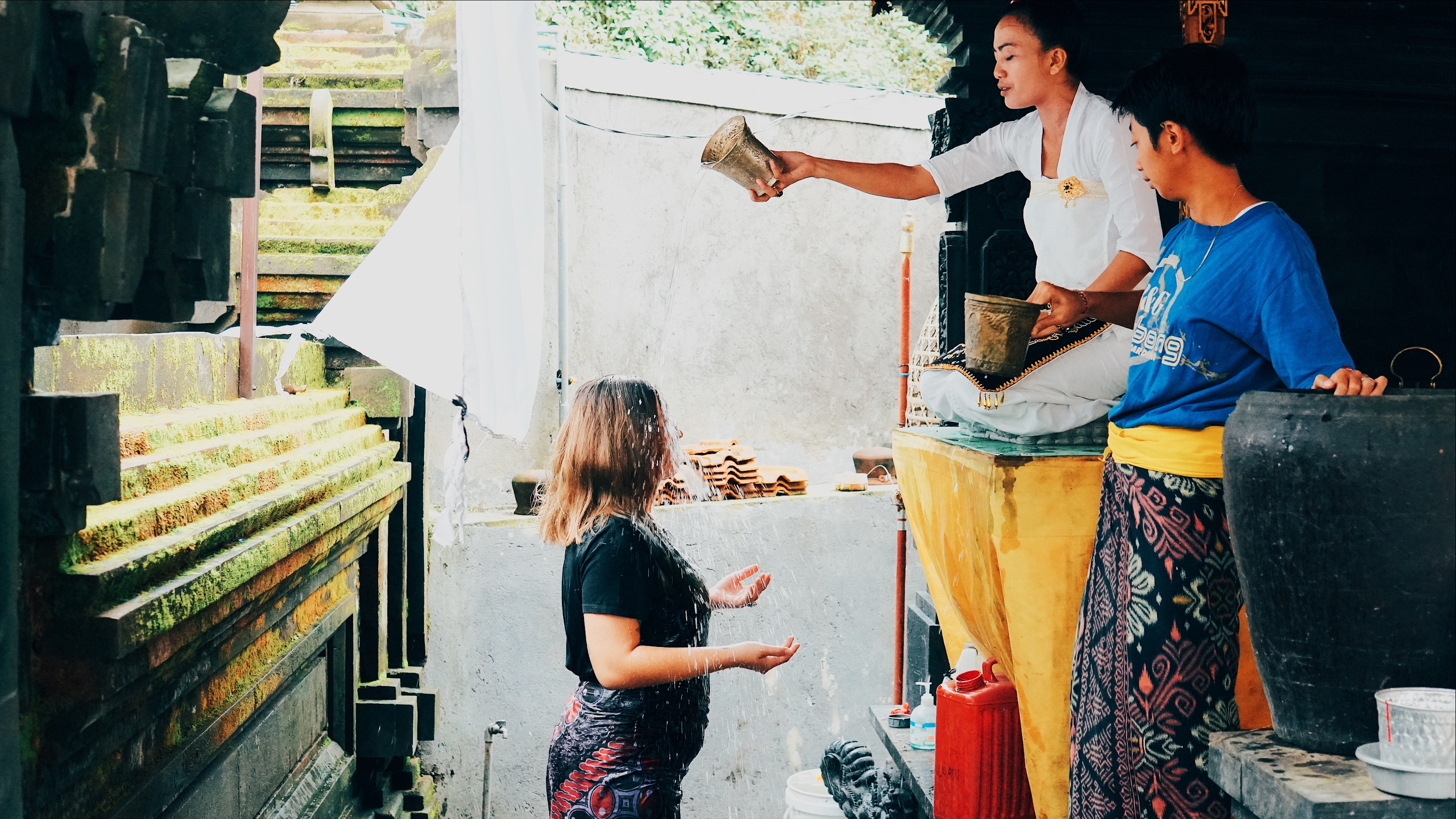 The melukat ritual. Photo: Coconuts Bali