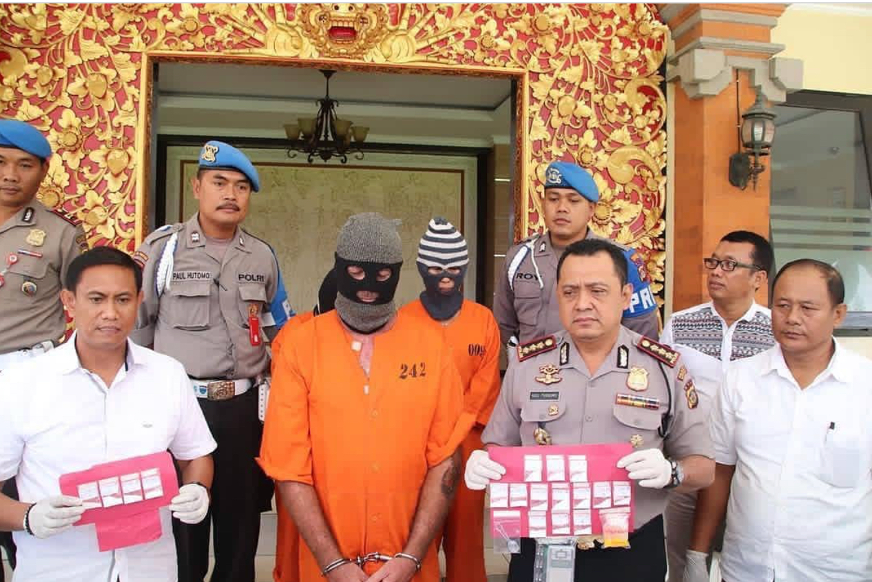 Police “show off” Australian man Brendon Luke Johnson along with some other narcotics case suspects at a press conference on Aug. 9, 2018. Photo: Polresta Denpasar 