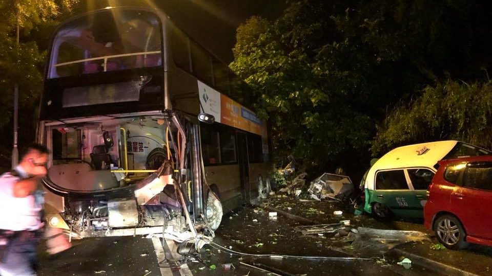 A picture of the KMB bus which was stolen and then crashed on Sunday. Via Facebook (Lulu Lee‎ -Tai Po 大埔)