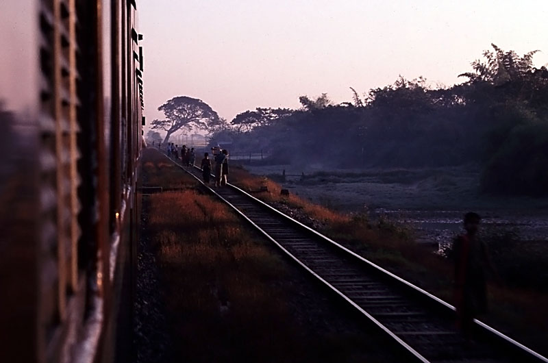 Sunrise over the Yangon-Mandalay railway in Nov. 2001. Photo: Stefan Fussan