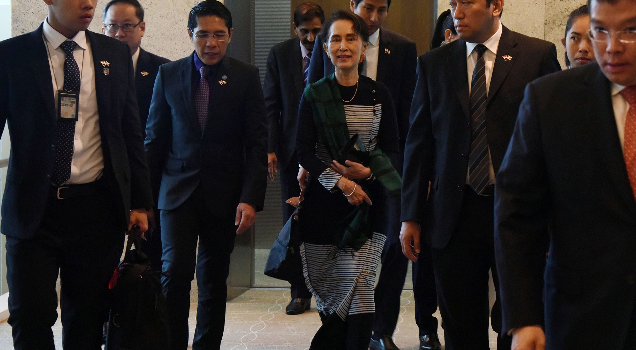 Aung San Suu Kyi arrives in Yangon after a visit to Singapore on Aug. 23, 2018. Photo: Office of the State Counsellor
