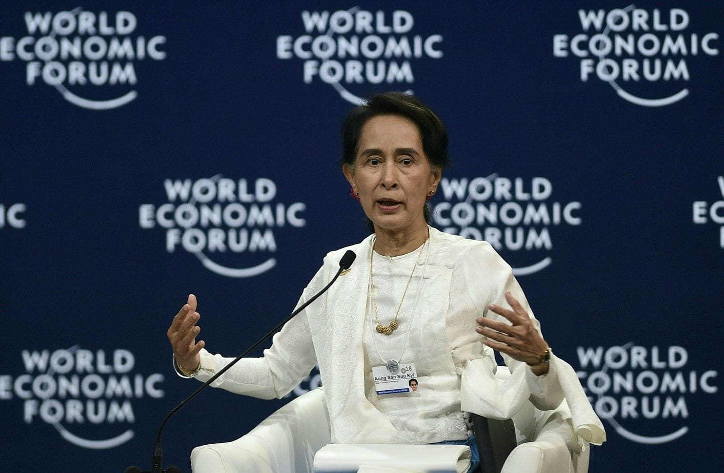 Myanmar State Counsellor Aung San Suu Kyi speaks at the on ASEAN World Economic Forum in Hanoi on Sept. 13, 2018. Photo: Ye Aung Thu / AFP