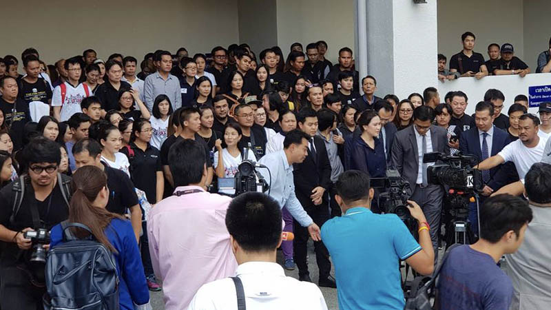 Plaintiffs awaiting answer at the South Bangkok Civil Court — Photo: Facebook/ Chackrapon Sukhom