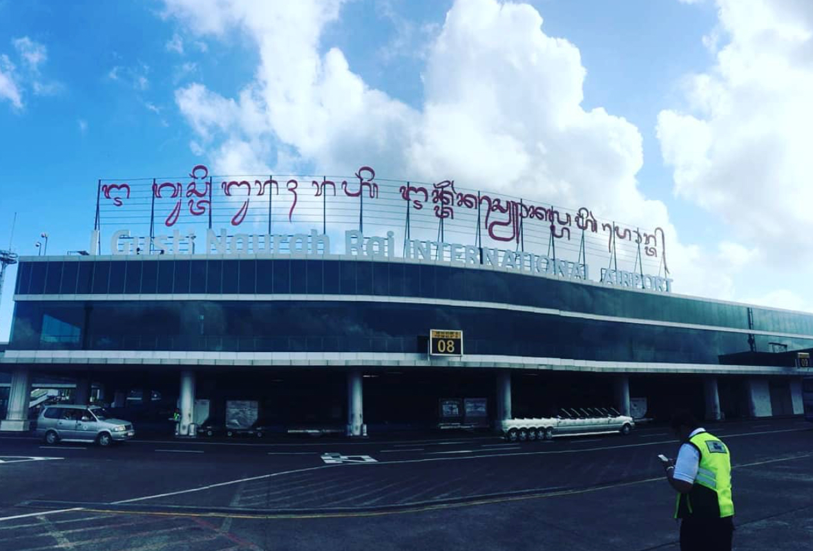 Signage in Balinese script at the island’s airport, erected under Governor Decree no. 80/2018. Photo: Instagram/@gubernur.bali