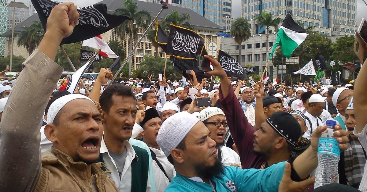 Protests against Basuki Tjahaja Purnama, Christian governor of Jakarta, 31 March 2017.  Photo: Cahaya Maulidian (Winluxhuman) / CC BY-SA 4.0