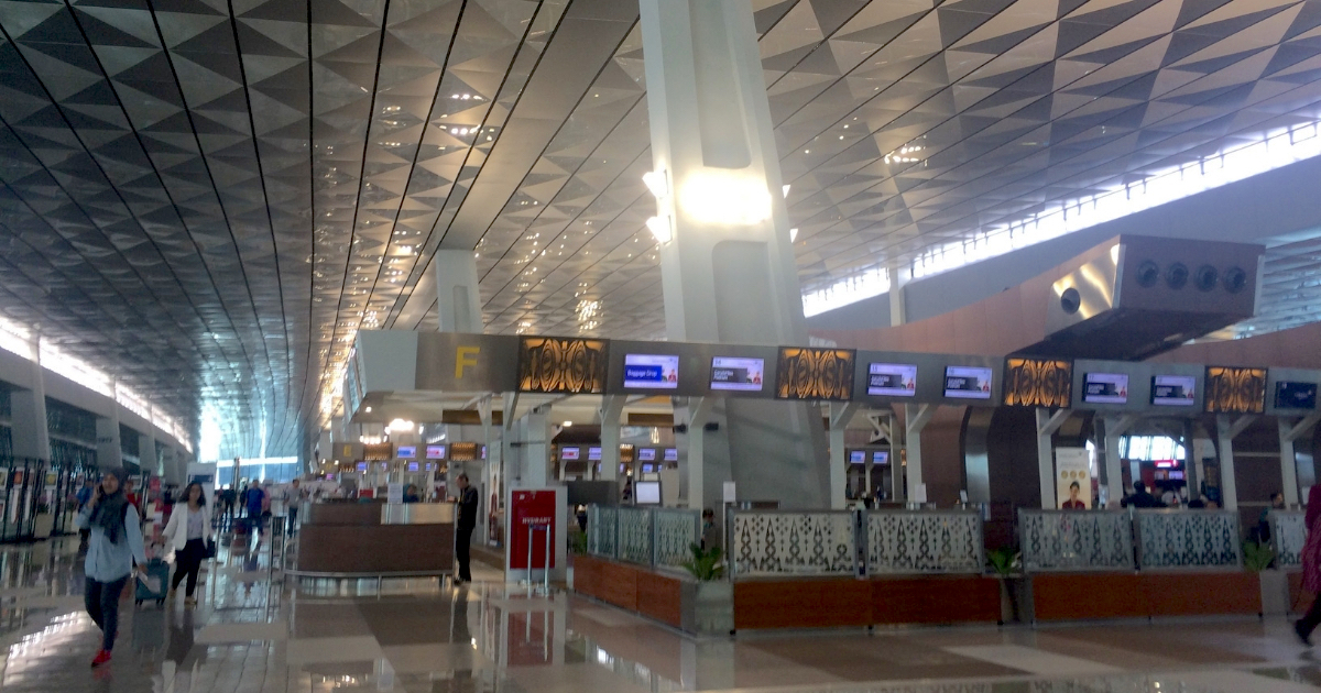 Soekarno-Hatta International Airport Terminal 3. Photo: Nadia Vetta Hamid/Coconuts Media