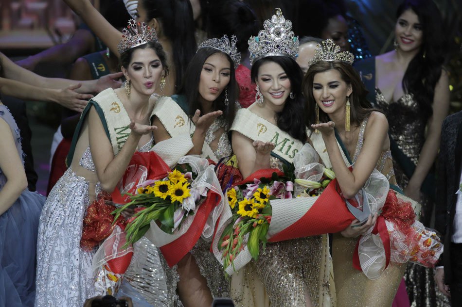 Miss Earth 2018 Nguyễn Phương Khánh (second from right) was Rodgil Flores' student. Photo: George Calvelo, ABS-CBN.