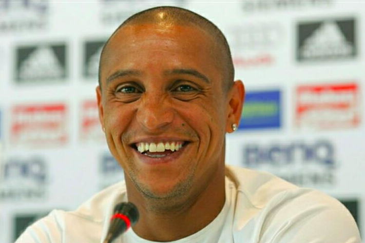 Could Brazilian football legend Roberto Carlos be Bali United’s next coach? Photo via Facebook. 