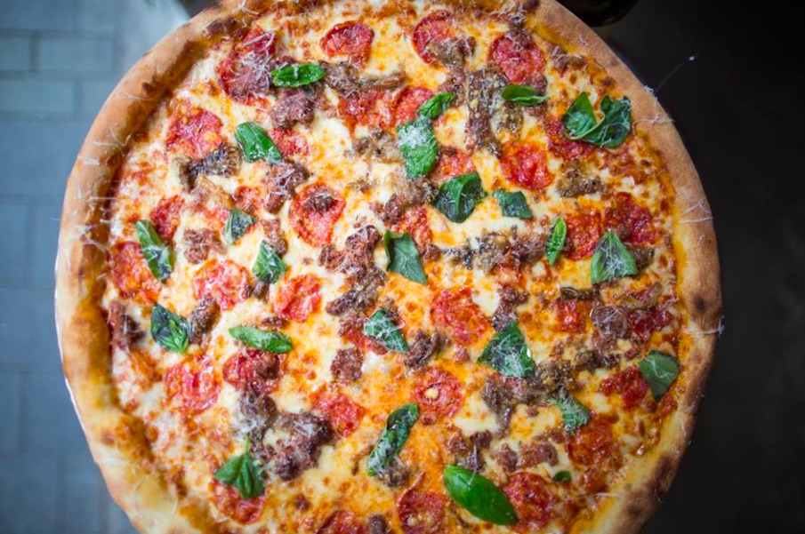 The Bronx pizza at Linguini Fini. Photo via Facebook/Linguini Fini.