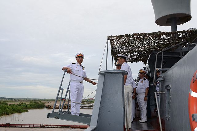 Myanmar Navy Commodore visiting Russian Navy Destroyer via WikiCommons