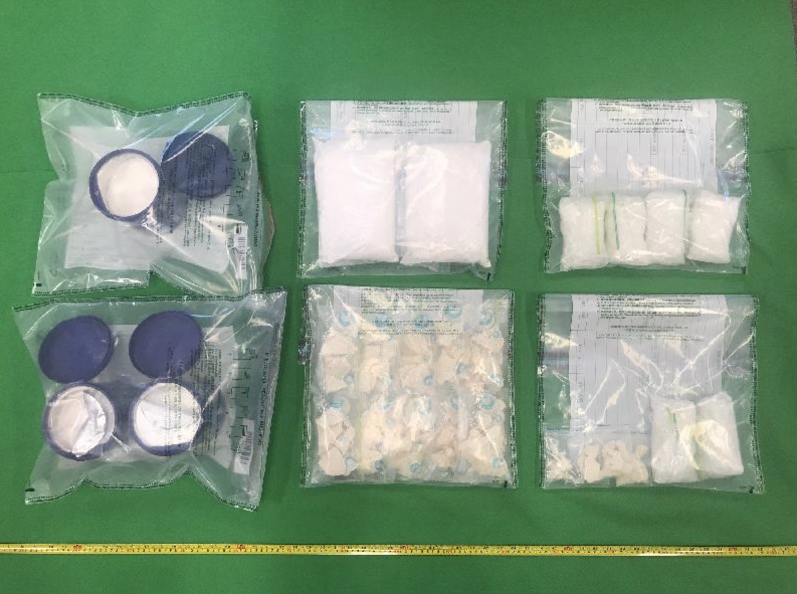 Hong Kong Customs seized about 3.2 kilograms of suspected crack cocaine and 4.8kilograms of suspected cocaine with a total estimated market value of about US$1.4 million in To Kwa Wan. Photo via Gov HK.