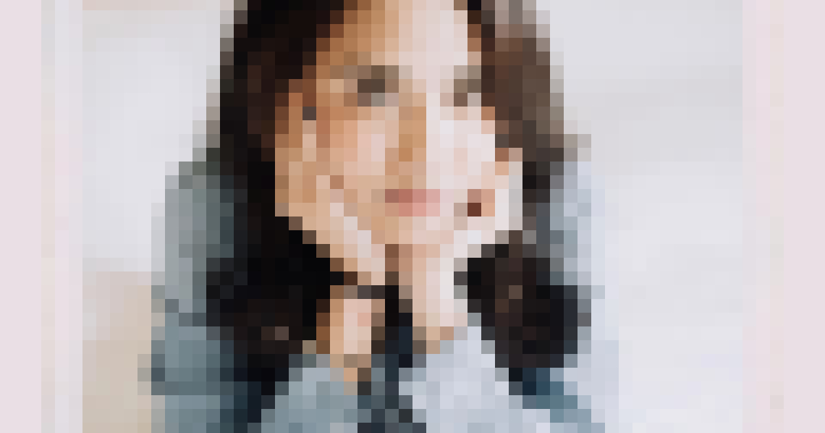 Pixelated image of Vanessa Angel (source: @vanessaangelofficial / Instagram)